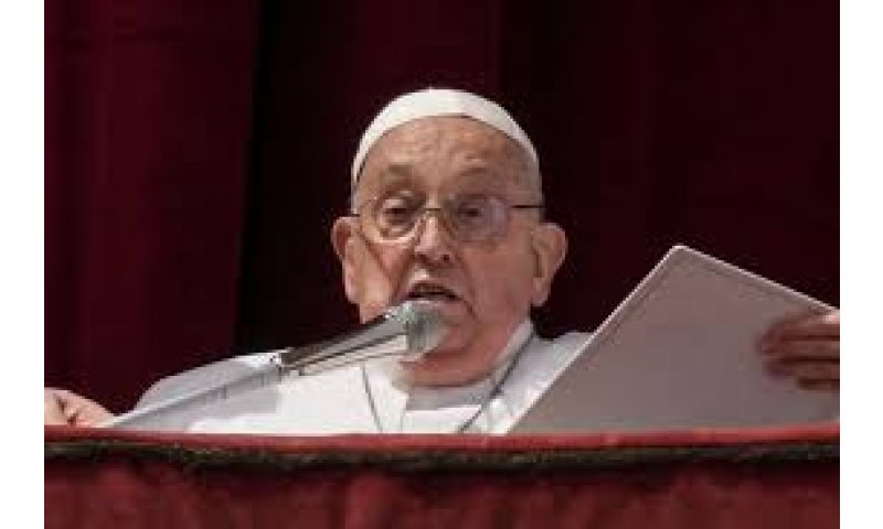 Papa Francisco apareceu no Domingo de Páscoa para dar a bênção aos fiéis