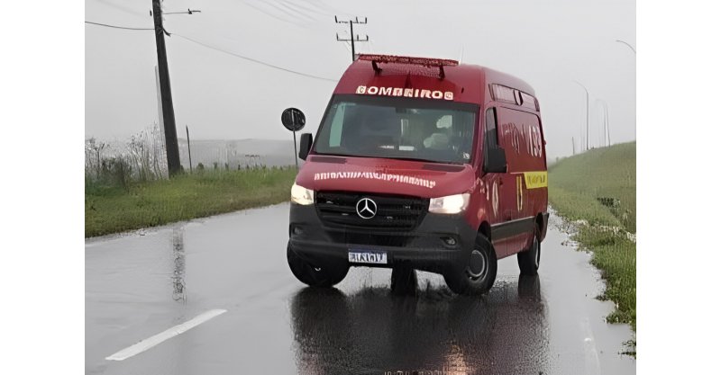 Paulo Lopes, adolescente é hospitalizado em estado grave, com fratura exposta, após colidir moto com bicicleta conduzida por criança