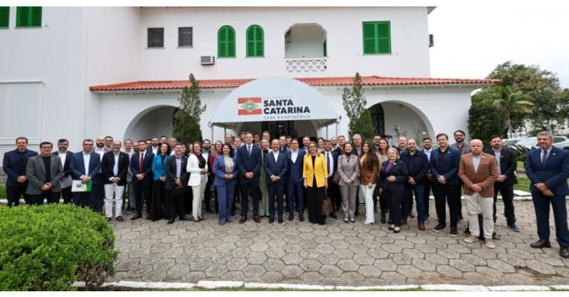 Pelo Estado /  Governador recebe lideranças empresariais e associações comerciais