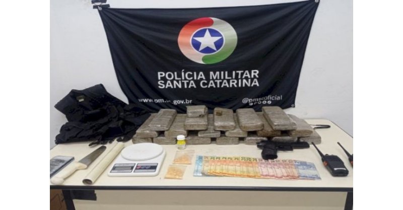 PM apreende quase 10 quilos de drogas em imóvel abandonado no Sul catarinense
