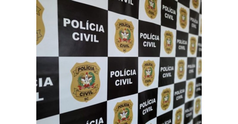 Polícia Civil recupera objetos furtados e cumpre mandado de prisão em Laguna