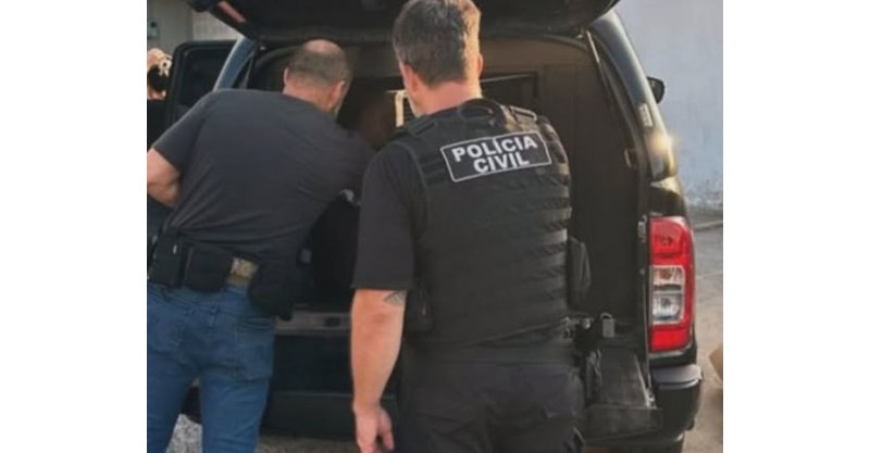 Polícia prende dois e desarticula grupo ligado ao tráfico em Capivari de Baixo
