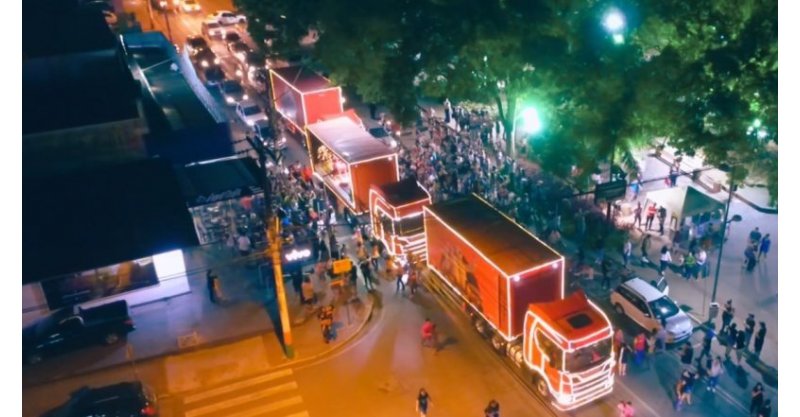 Por onde vão passar os caminhões da Caravana de Natal da Coca-Cola em SC; roteiro completo