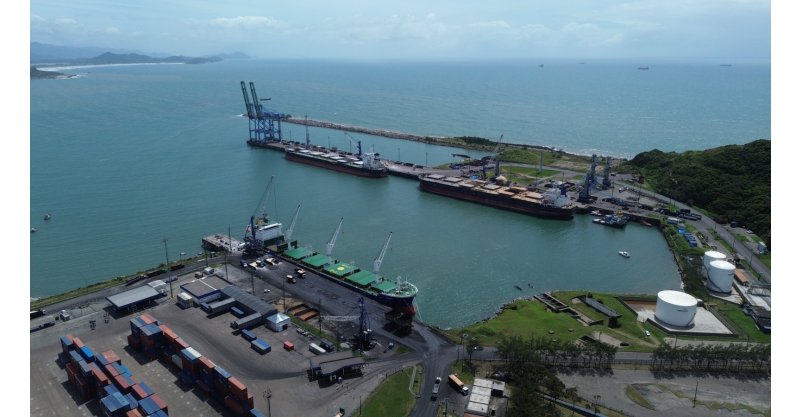 Porto de Imbituba bate recorde operacional, aposta em práticas ESG e grandes investimentos em infraestrutura