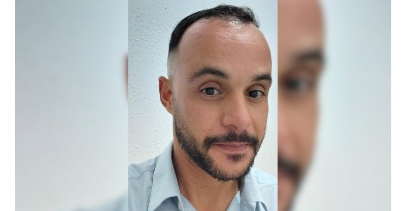 Professor de cursinho é morto a tiros dentro de carro em frente a padaria na Grande Florianópolis
