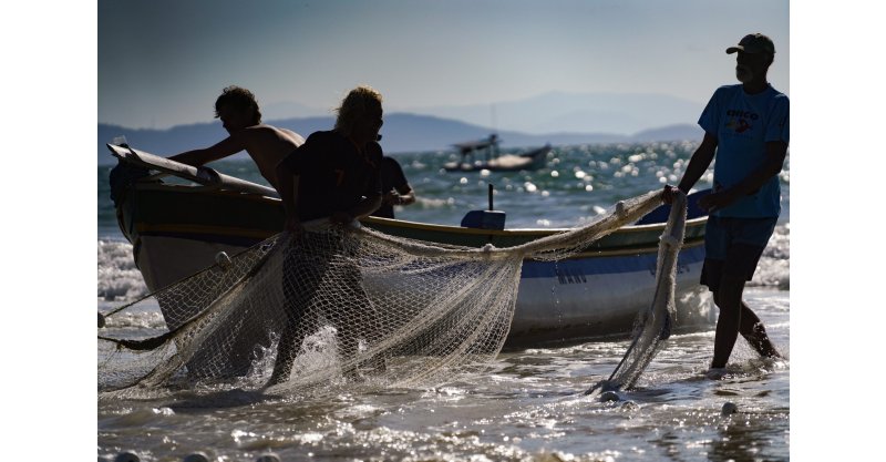 Quase 6,2 mil pescadores do Sul de SC podem perder licença por cadastros desatualizados