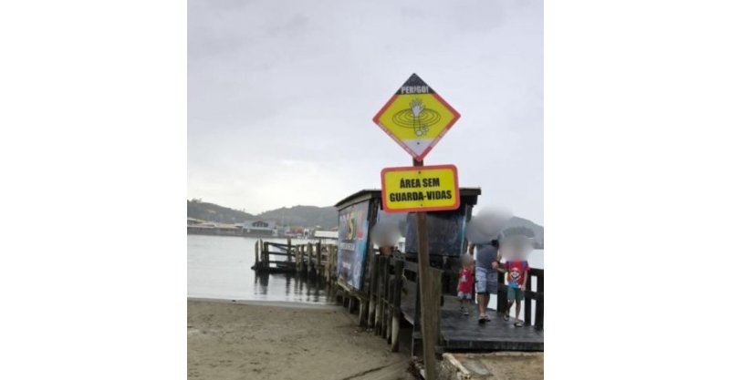 Quatro pessoas da mesma família se afogam em Laguna