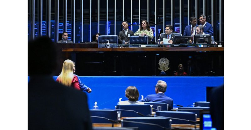 Senado aprova aumento histórico de 275% no piso salarial de médicos e dentistas