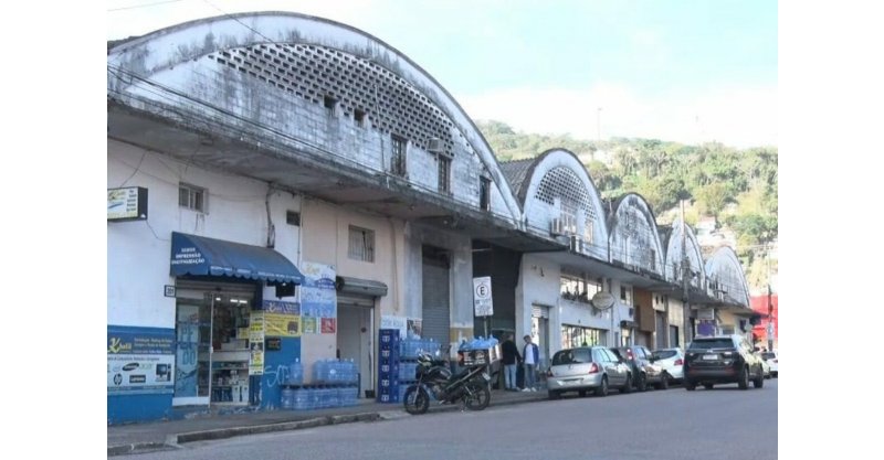 Sob risco de desabar, MPSC pede demolição imediata da antiga rodoviária de Florianópolis
