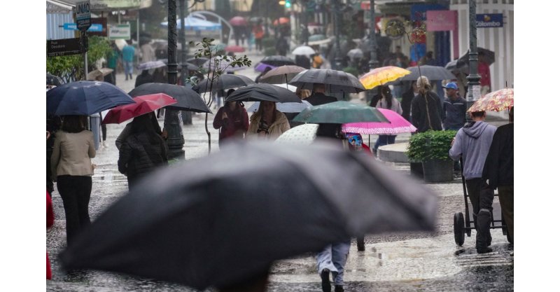 Sol se despede no domingo e abre espaço para chuva, que deve predominar durante a semana em SC