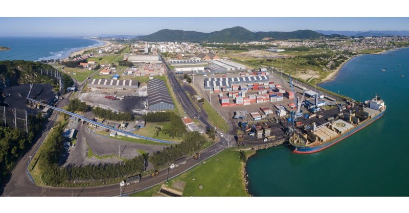Tarifaço de Trump derruba exportações de SC aos EUA em 19,5% em um mês; setor de madeira é o mais afetado