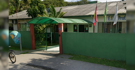  Imbituba / Escola do município é alvo de arrombamento e furto durante a madrugada/25 notebooks são levados