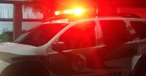  Imbituba / Motorista desobedece ordem/parada da PM/centro da cidade foge em alta velocidade/coloca vidas/risco/abandona carro/meio/rua