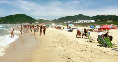  Imbituba / Polícia investiga denúncia de estupro após mulher ser achada caída na estrada em bairro turístico do município
