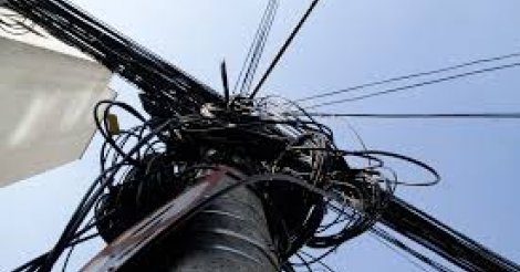  Imbituba / Polícia Militar registra furto de cabos de energia na BR-101 no município