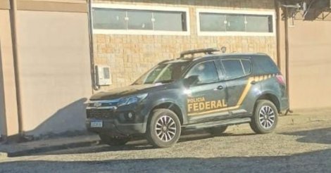  Laguna / PF cumpre busca e apreensão na cidade em operação de estelionato contra Receita Federal