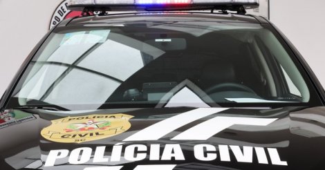 Adolescente é encontrada com sinais de agressão em calçada de Florianópolis; ex é suspeito