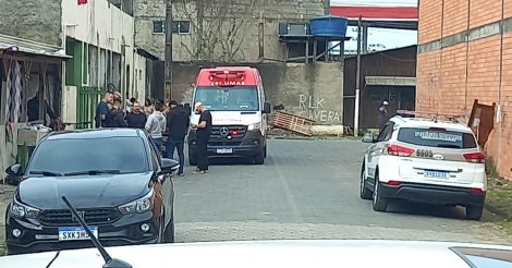 Adolescente suspeito de roubos em SC morre após apontar arma para policiais durante abordagem