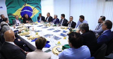 Amin e senadores de oposição no almoço com Bolsonaro