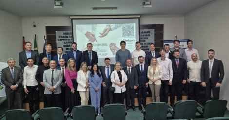 Amurel realiza encontro de prefeitos e vice-prefeitos eleitos