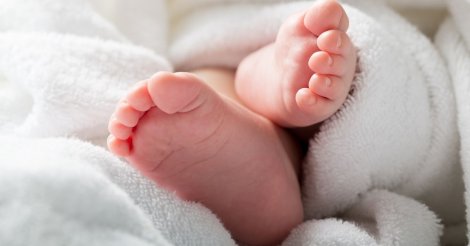 Bebê de 36 dias morre após parada cardiorrespiratória em Imbituba / resgate aéreo interditou BR-101