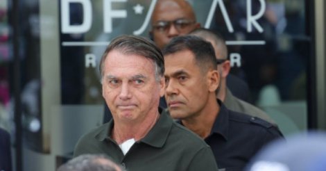 Bolsonaro é preso pela Polícia Federal  e tem repercussão internacional