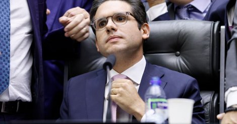 Chama o Lira: nos bastidores, deputados criticam atuação de Motta e buscam ex para acordo