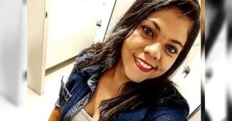 Ciclista morre após ser atropelada por juiz que dirigia bêbado com mulher nua no colo