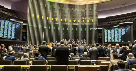 Câmara aprova urgência para projeto que pode aumentar número de deputados