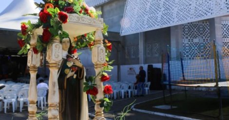 Comunidade da Passagem inicia festa em honra a Santa Teresinha em Tubarão