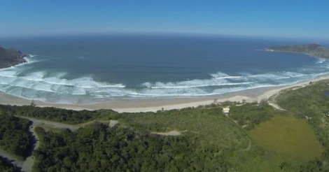 Conheça a praia de SC eleita entre as mais belas do mundo por jornal britânico