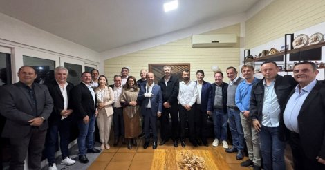 Darci leva nove prefeitos do PSD e três do PP para jantar com Jorginho