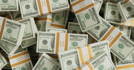 Dólar cai quase 3% e fecha a R$ 5,75, com recuo de Trump sobre tarifas