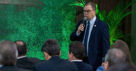 FACISC mobiliza senadores catarinenses para garantir participação em audiência sobre o Simples Nacional