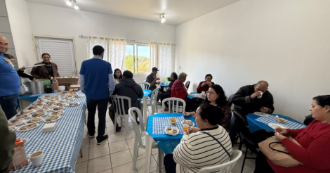 Festa Junina do CAPS reúne pacientes, familiares e equipe em ação de integração em Imbituba