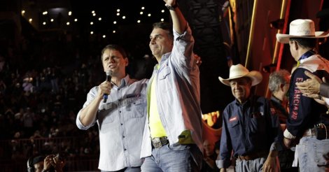 Flávio e Tarcísio evitam críticas a Lula durante discursos pró-agro na Festa de Barretos