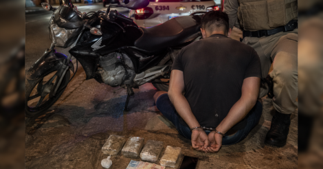 Garopaba / Perseguição em alta velocidade termina com suspeito preso em flagrante por tráfico na cidade
