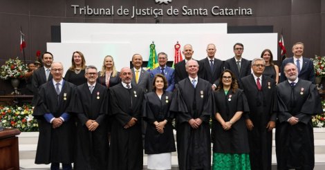 Governador prestigia posse dos novos dirigentes do Tribunal de Justiça de Santa Catarina