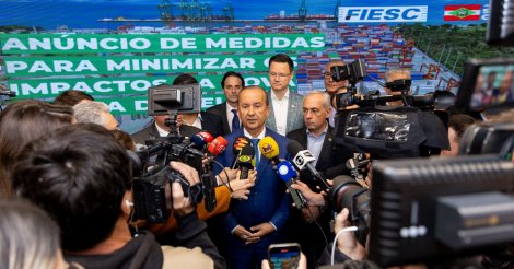 Governo de SC anuncia pacote de R$ 435 milhões para apoiar empresas afetadas pela nova tarifa dos EUA
