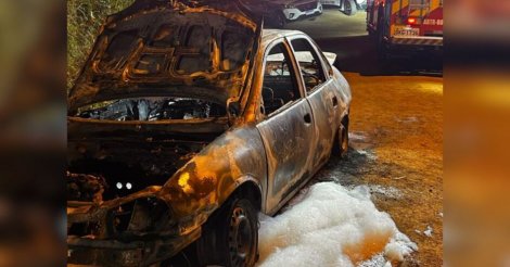 Grito e explosão revelam quatro corpos carbonizados em carro em SC