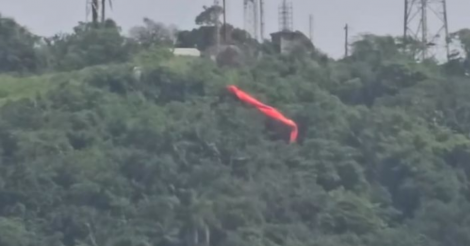 Homem cai de parapente e mobiliza bombeiros em Imbituba