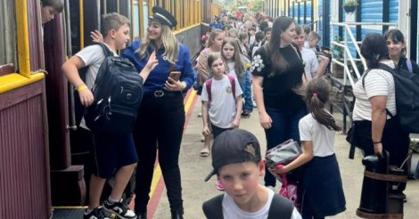IMBITUBA / Alunos vivem experiência única em passeio de trem