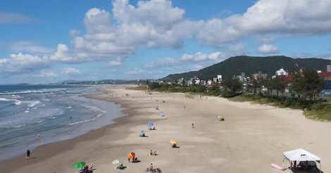Imbituba e Garopaba terão festas de forma descentralizada nas praias