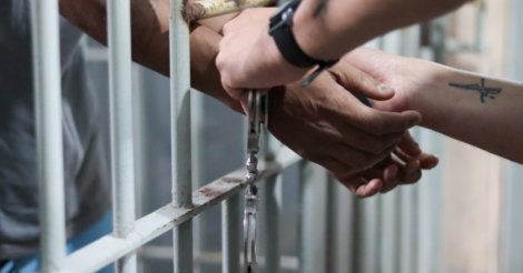 Imbituba / Homem condenado pela Justiça/RS por tráfico/drogas é encontrado em situação de rua e preso