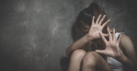 IMBITUBA / mulher doa bermuda do filho ao vizinho e discussão por ciúmes termina em prisão do marido, por agressão
