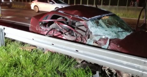 Imbituba/Laguna/ATUALIZAÇÃO/Obíto em ITAPIRUBÁ/mulher morre/três ficam feridos após carros baterem/BR-101/noite/segunda-feira (9)