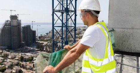 Indústria de SC dispara e tem segundo maior crescimento do Brasil em 12 meses