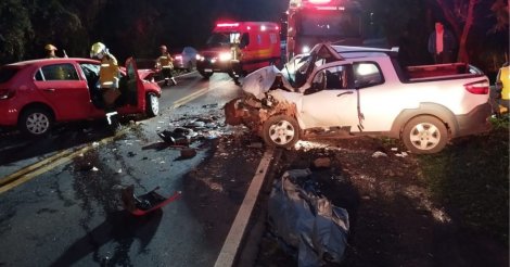 Jovem de 24 anos morre em colisão frontal; motorista fica em estado grave na SC-160