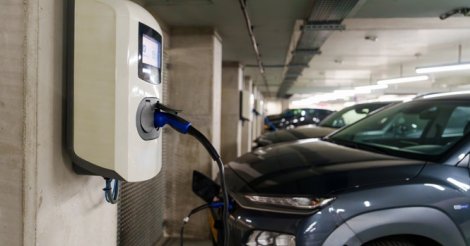 Justiça suspende uso de carregadores de carros elétricos em condomínio da Beira-Mar Norte, em Florianópolis
