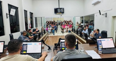 Laguna / Acordo obriga Câmara a reduzir cargos comissionados e fazer concurso público